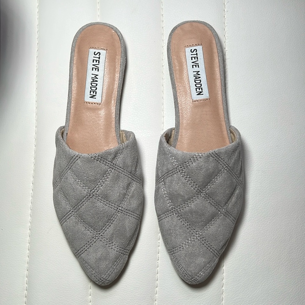Steve Madden pointed toe grey quilted slip-on loafer.